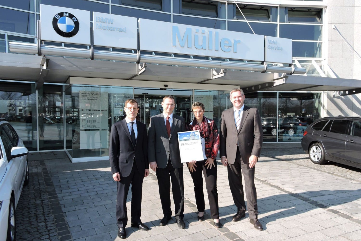 Automobile MÜLLER und BMW feiern 25 Jahre erfolgreiche Partnerschaft