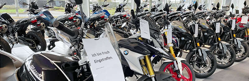 Junge gebrauchte BMW-Motorräder